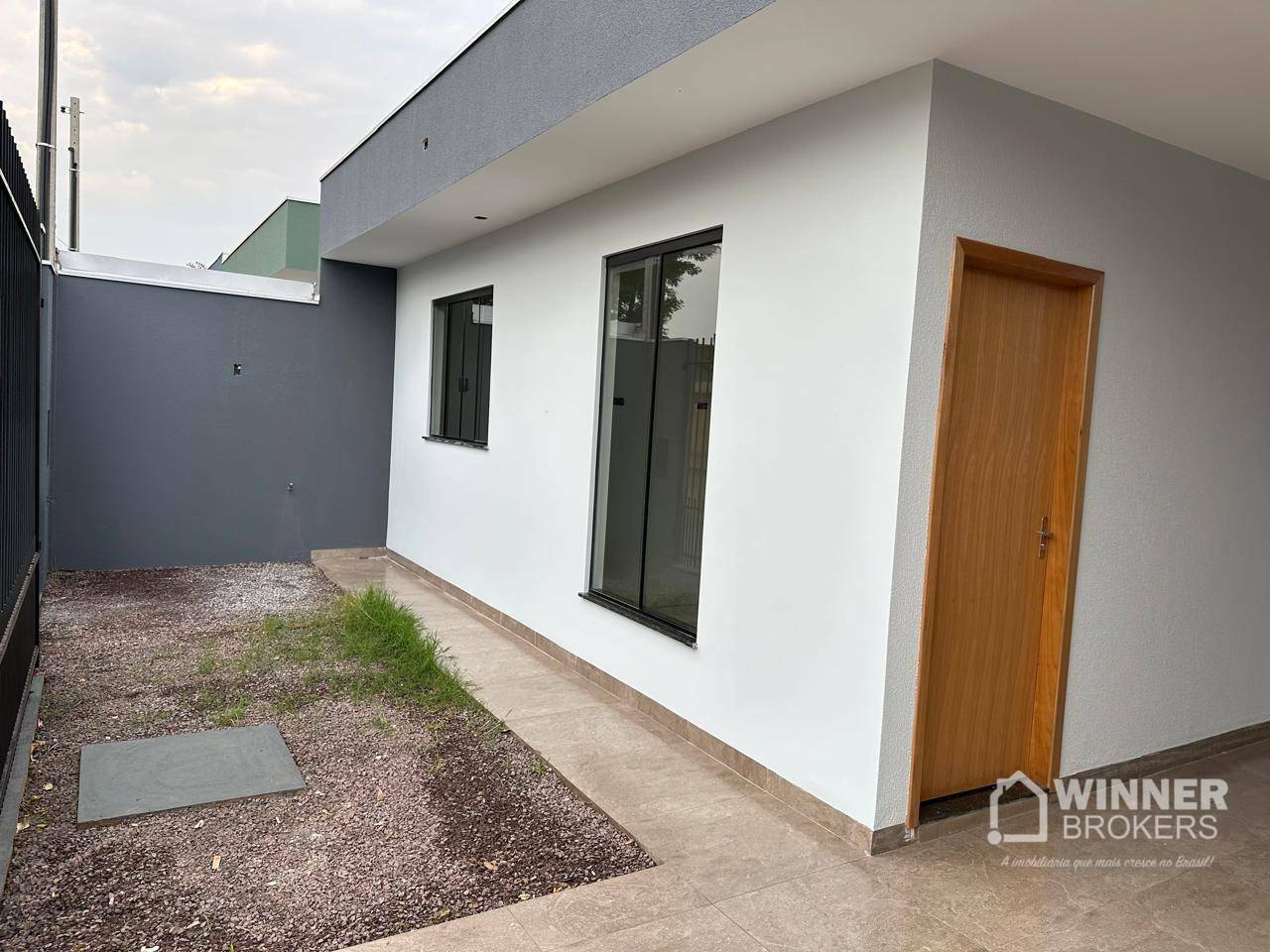 Casa à venda com 2 quartos, 75m² - Foto 3