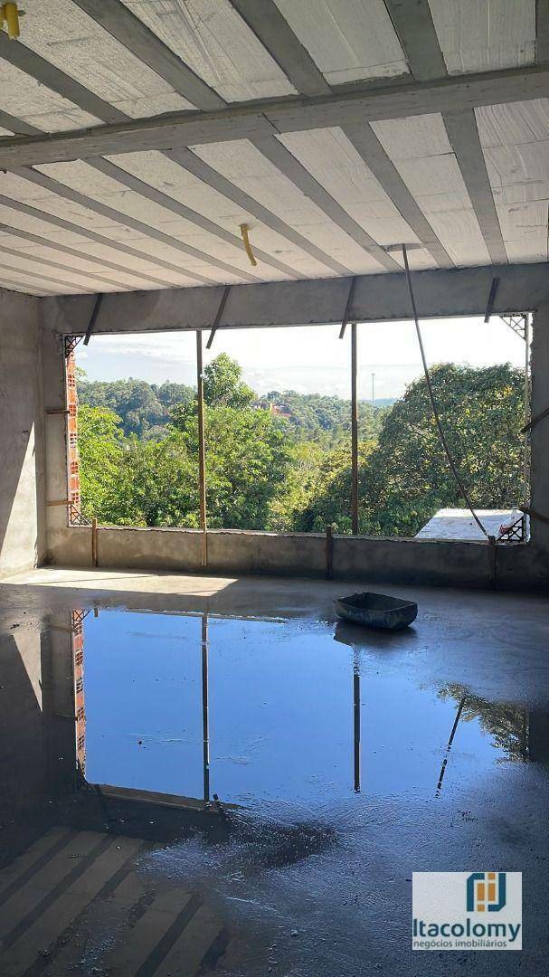 Casa de Condomínio à venda com 3 quartos, 320m² - Foto 3