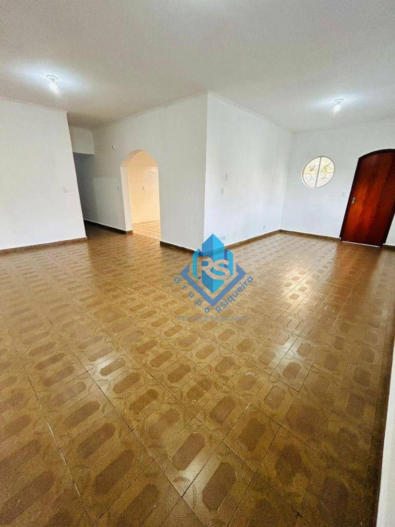 Casa para alugar com 3 quartos, 185m² - Foto 10