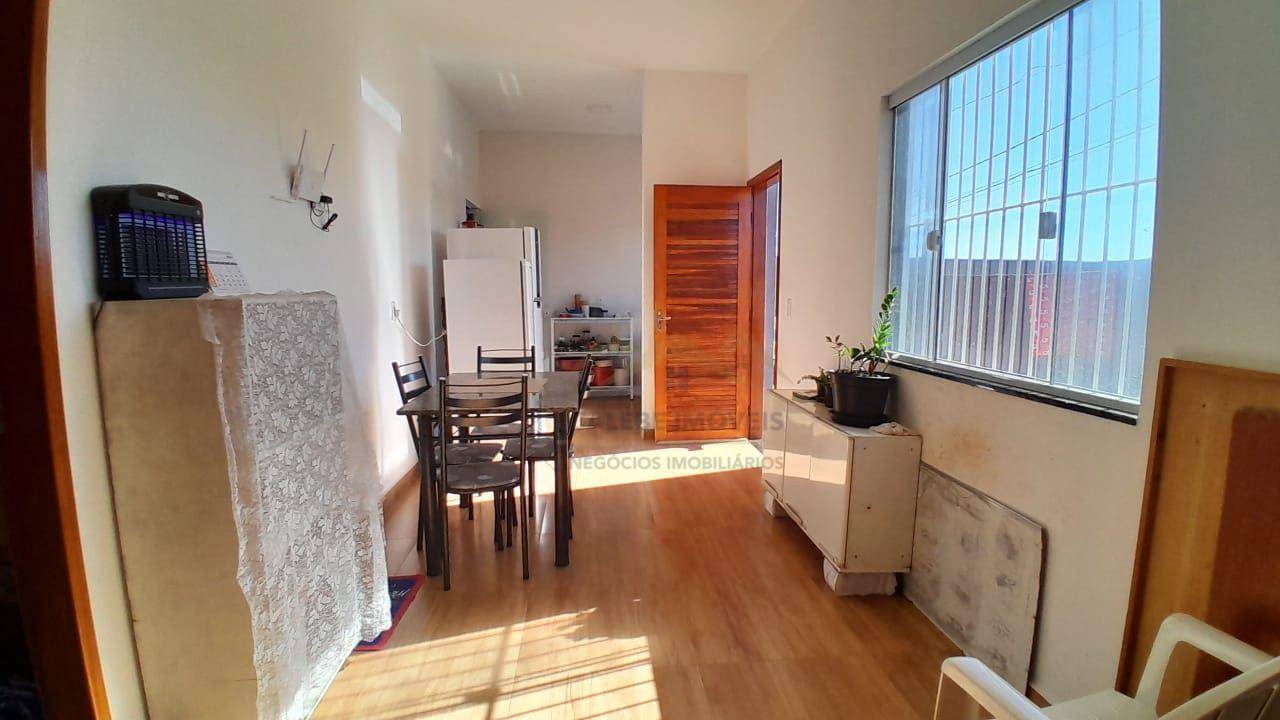 Casa à venda com 2 quartos, 54m² - Foto 9