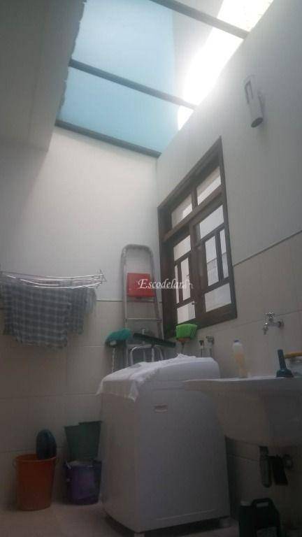 Sobrado à venda com 4 quartos, 300m² - Foto 26