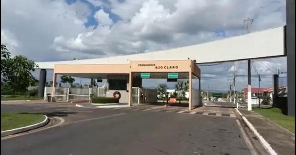 Casa de Condomínio à venda com 2 quartos, 100m² - Foto 2