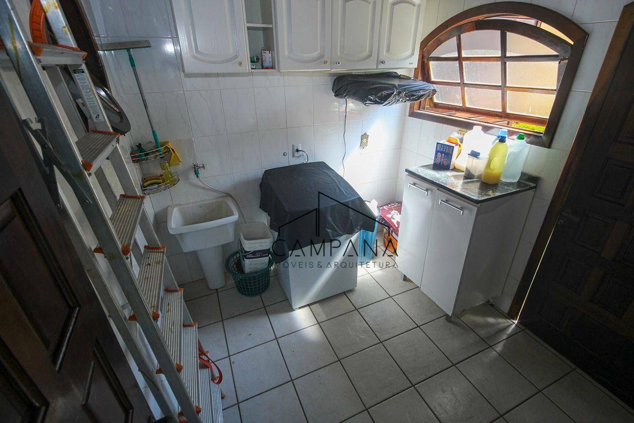 Casa à venda com 3 quartos, 300m² - Foto 7