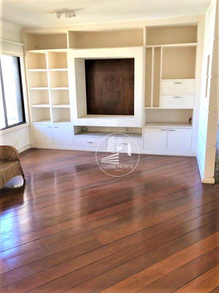 Apartamento à venda com 3 quartos, 121m² - Foto 2