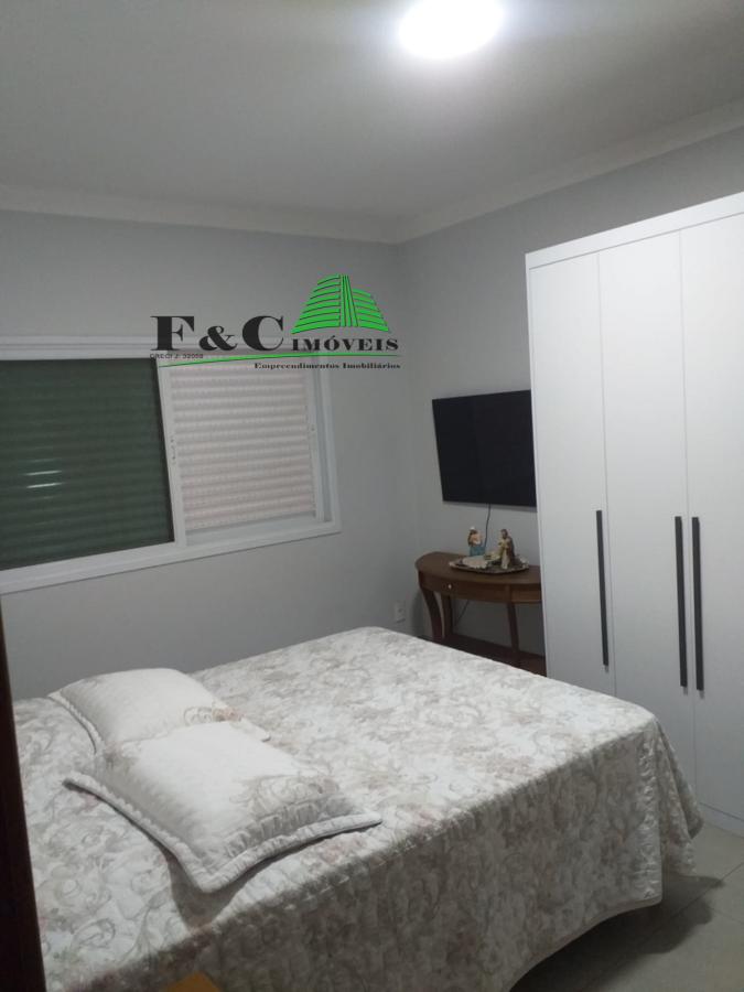 Casa à venda com 4 quartos, 300m² - Foto 16