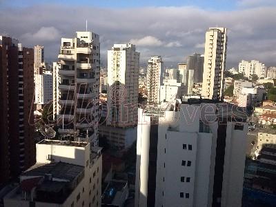 Apartamento para alugar com 3 quartos, 200m² - Foto 14