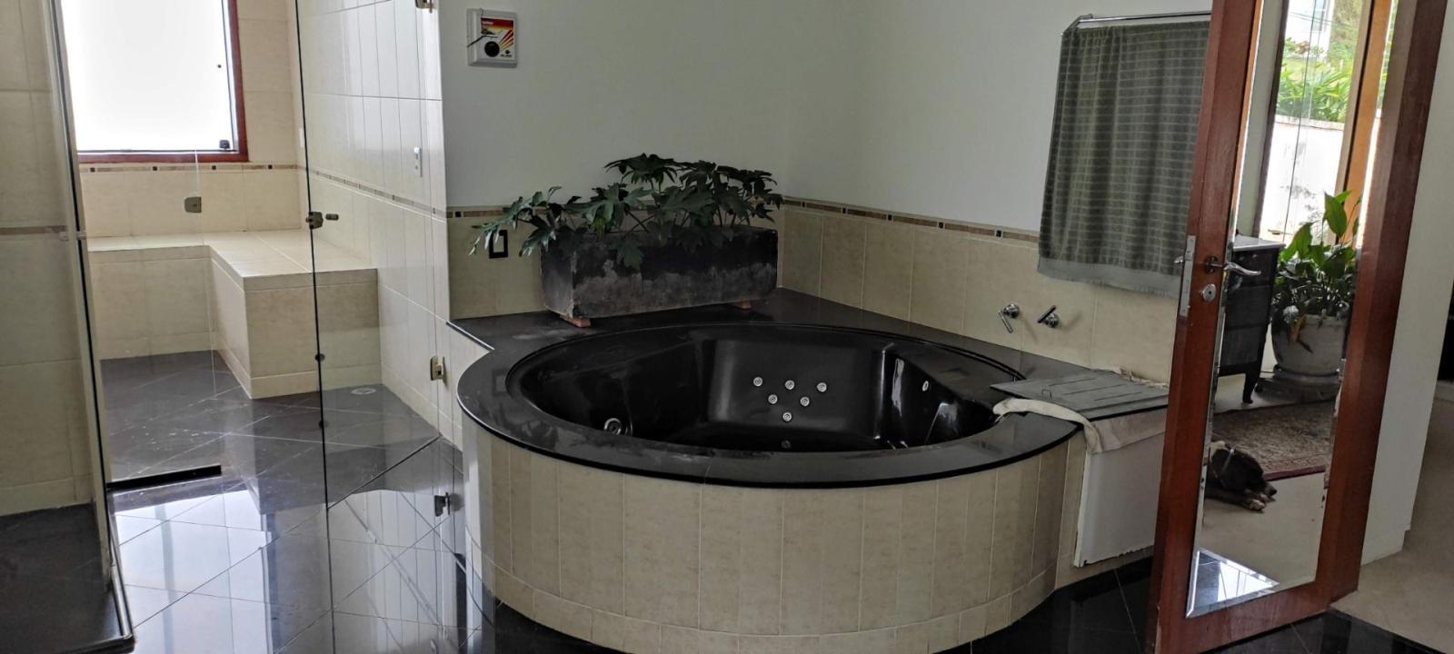 Casa para alugar com 5 quartos, 1360m² - Foto 8