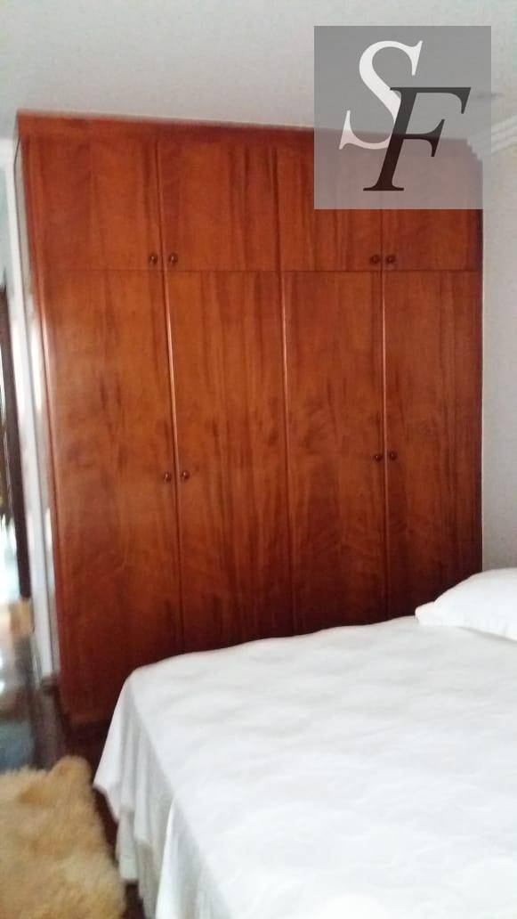 Apartamento à venda com 4 quartos, 212m² - Foto 18