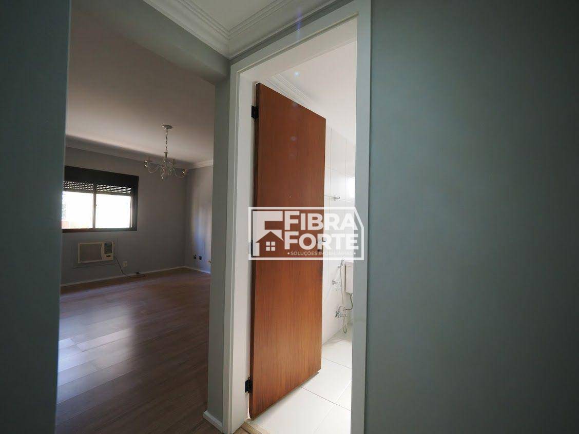 Apartamento à venda com 4 quartos, 226m² - Foto 14