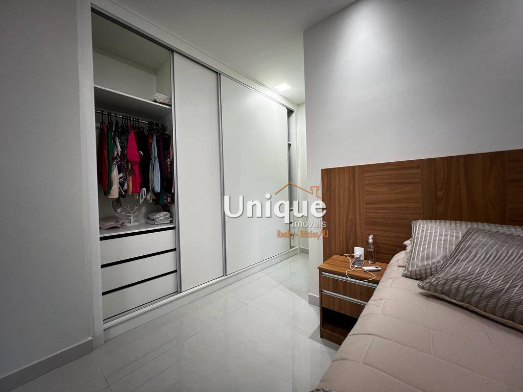 Casa de Condomínio à venda com 4 quartos, 209m² - Foto 33