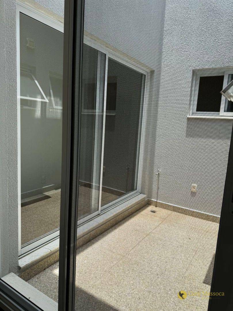 Casa de Condomínio para alugar com 4 quartos, 290m² - Foto 12