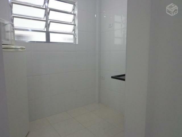 Apartamento à venda com 2 quartos, 65m² - Foto 2