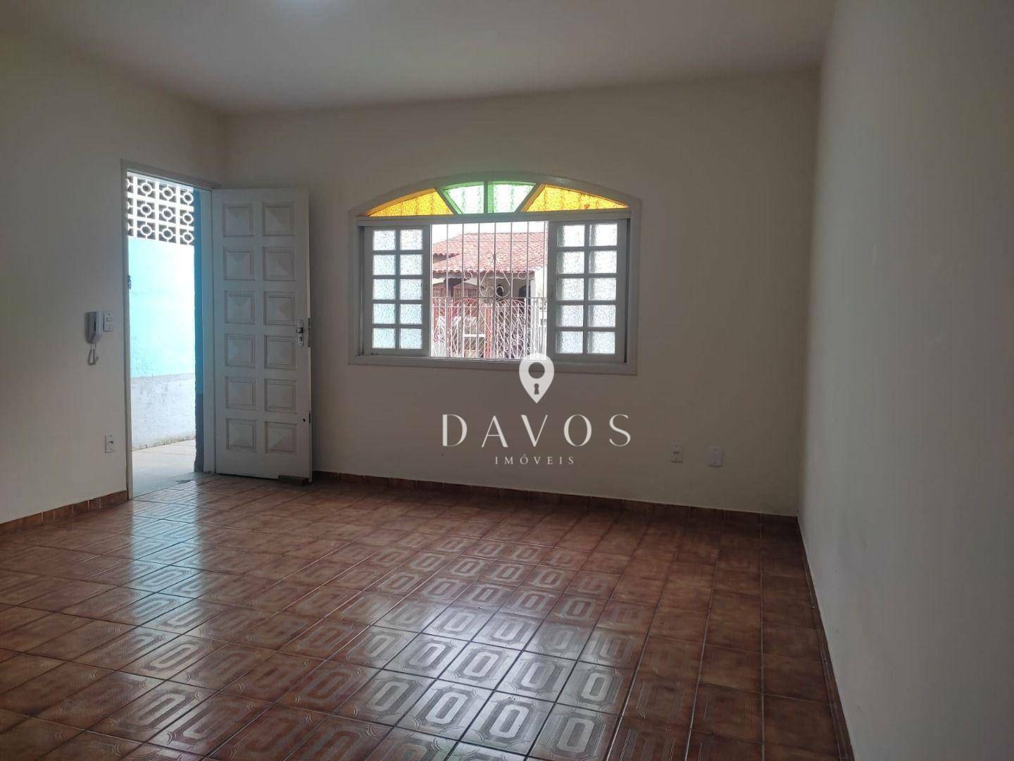 Casa à venda com 3 quartos, 116m² - Foto 2