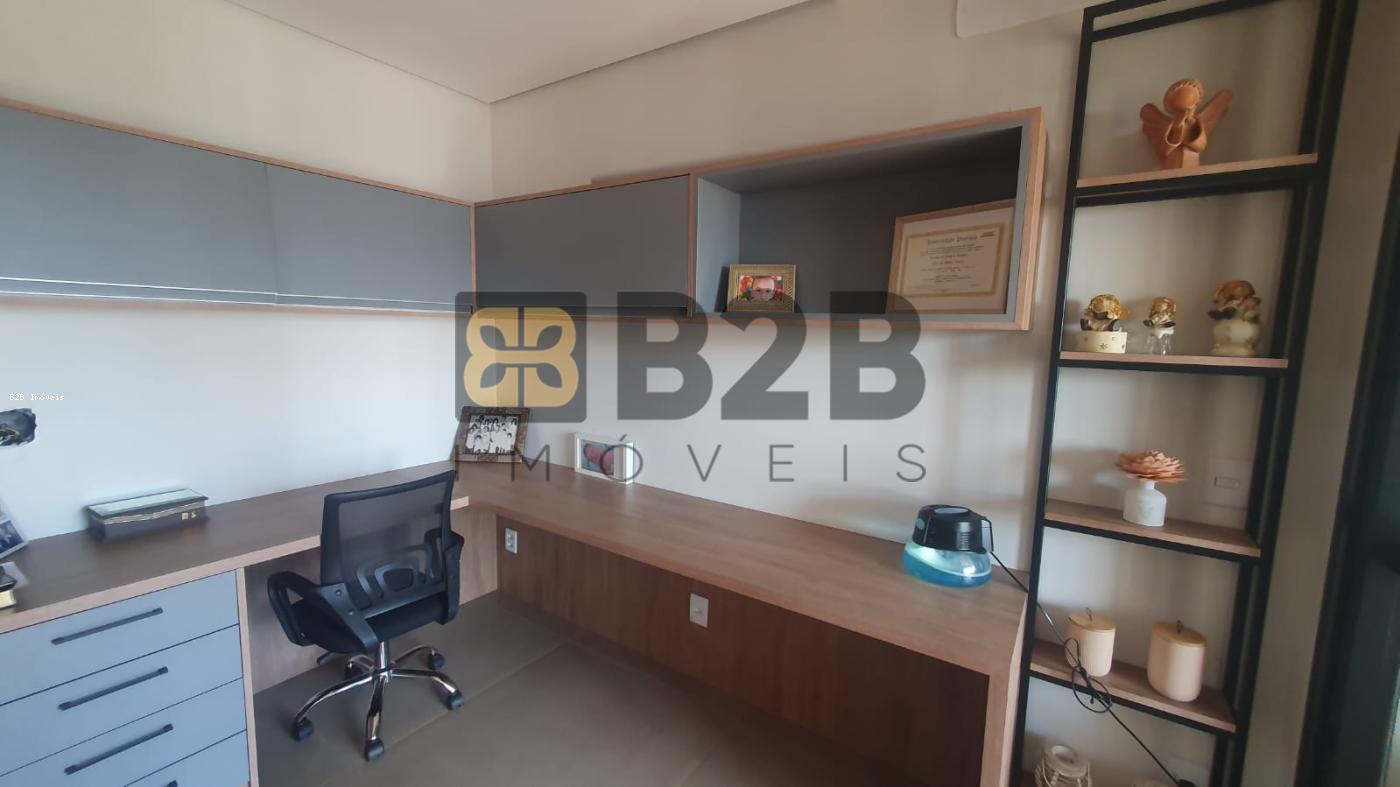 Apartamento à venda com 3 quartos, 159m² - Foto 13