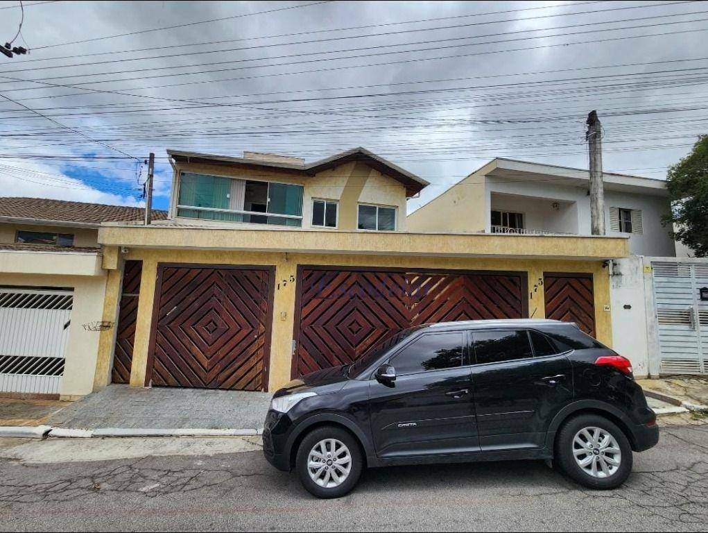 Casa à venda com 5 quartos, 300m² - Foto 1