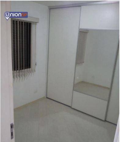 Apartamento à venda com 1 quarto, 38m² - Foto 2