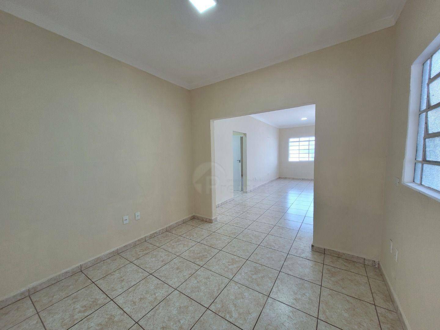 Casa para alugar com 2 quartos, 170m² - Foto 9