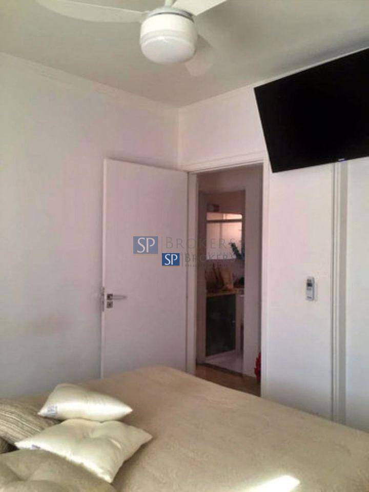 Apartamento à venda com 3 quartos, 70m² - Foto 2