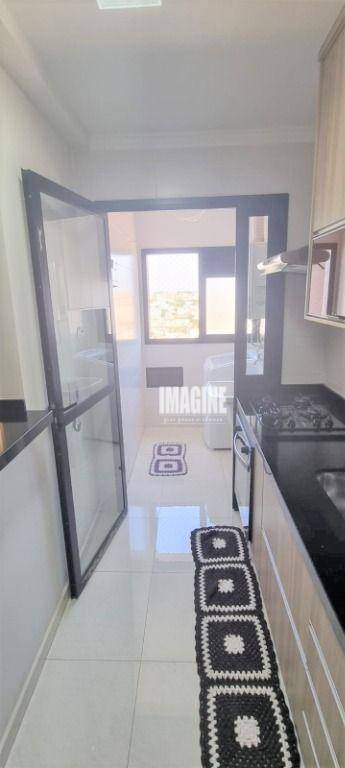 Apartamento à venda com 2 quartos, 61m² - Foto 31