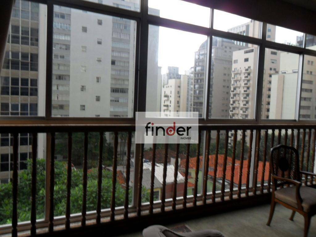 Apartamento à venda com 3 quartos, 227m² - Foto 5