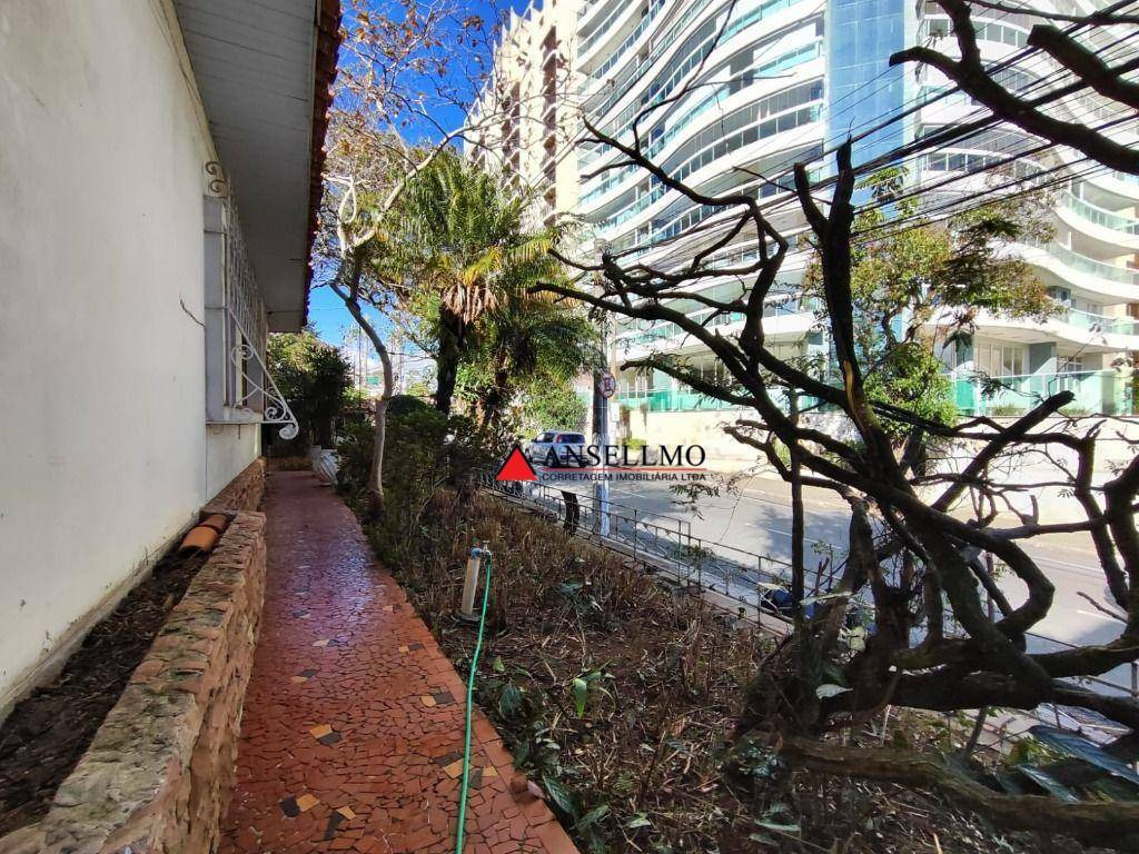 Casa para alugar com 3 quartos, 350m² - Foto 4