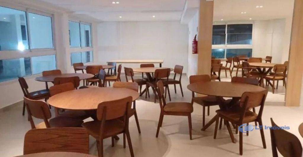 Apartamento para alugar com 2 quartos, 64m² - Foto 38