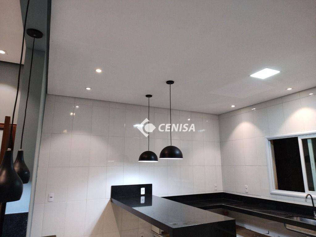 Casa à venda com 3 quartos, 210m² - Foto 7