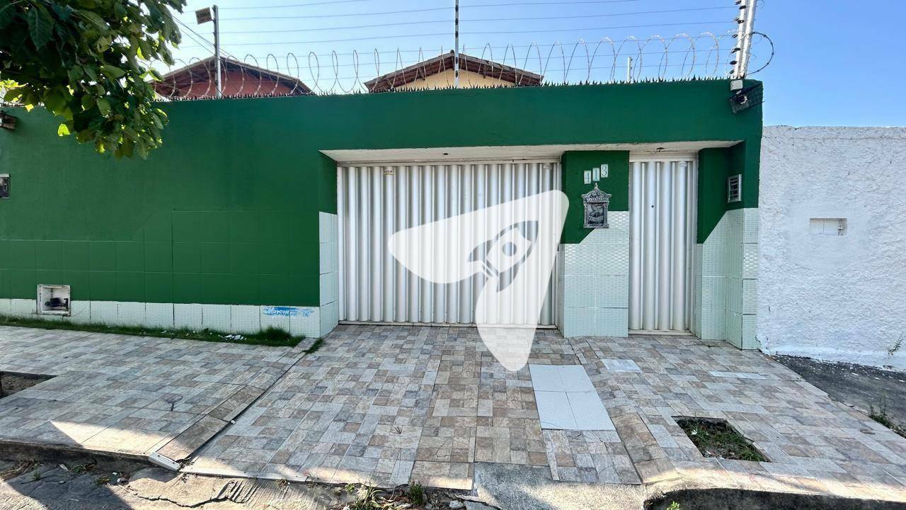 Casa à venda com 4 quartos, 180M2 - Foto 2