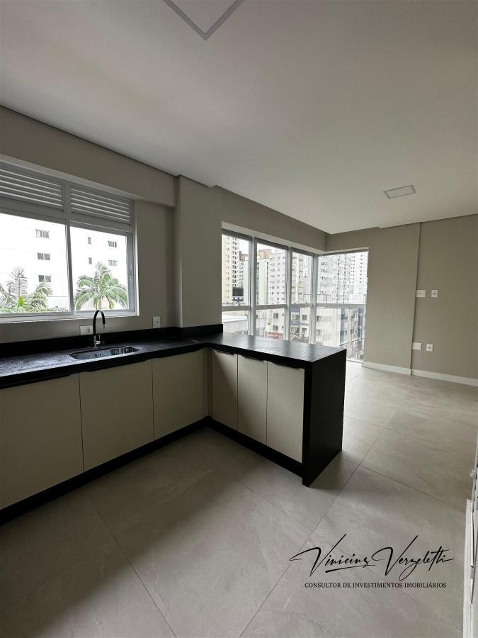 Apartamento à venda com 2 quartos, 93m² - Foto 31