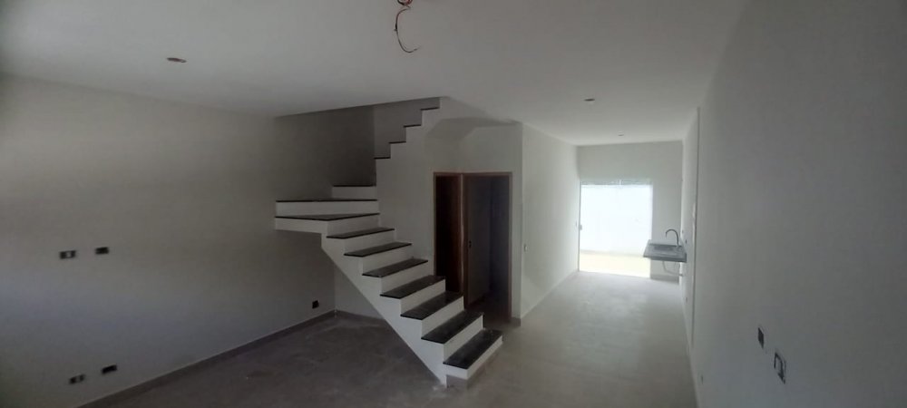 Casa à venda com 3 quartos, 45m² - Foto 3