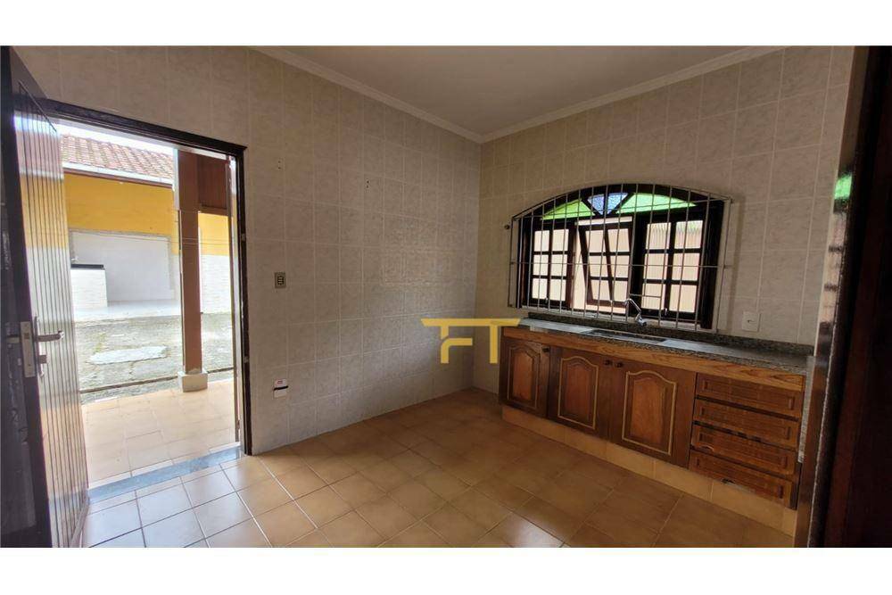 Casa à venda com 4 quartos, 300M2 - Foto 6