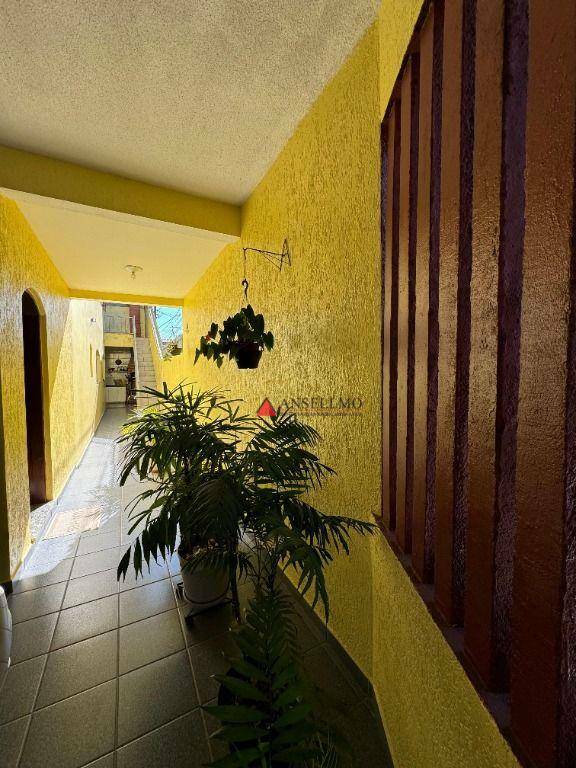 Sobrado à venda com 3 quartos, 196m² - Foto 21