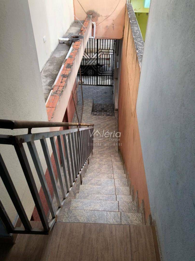 Sobrado à venda com 3 quartos, 200m² - Foto 5