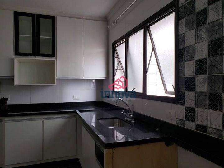 Apartamento à venda com 3 quartos, 121m² - Foto 3