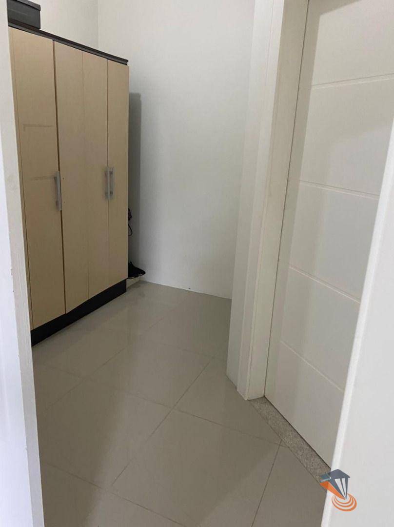 Casa à venda com 3 quartos, 210m² - Foto 15