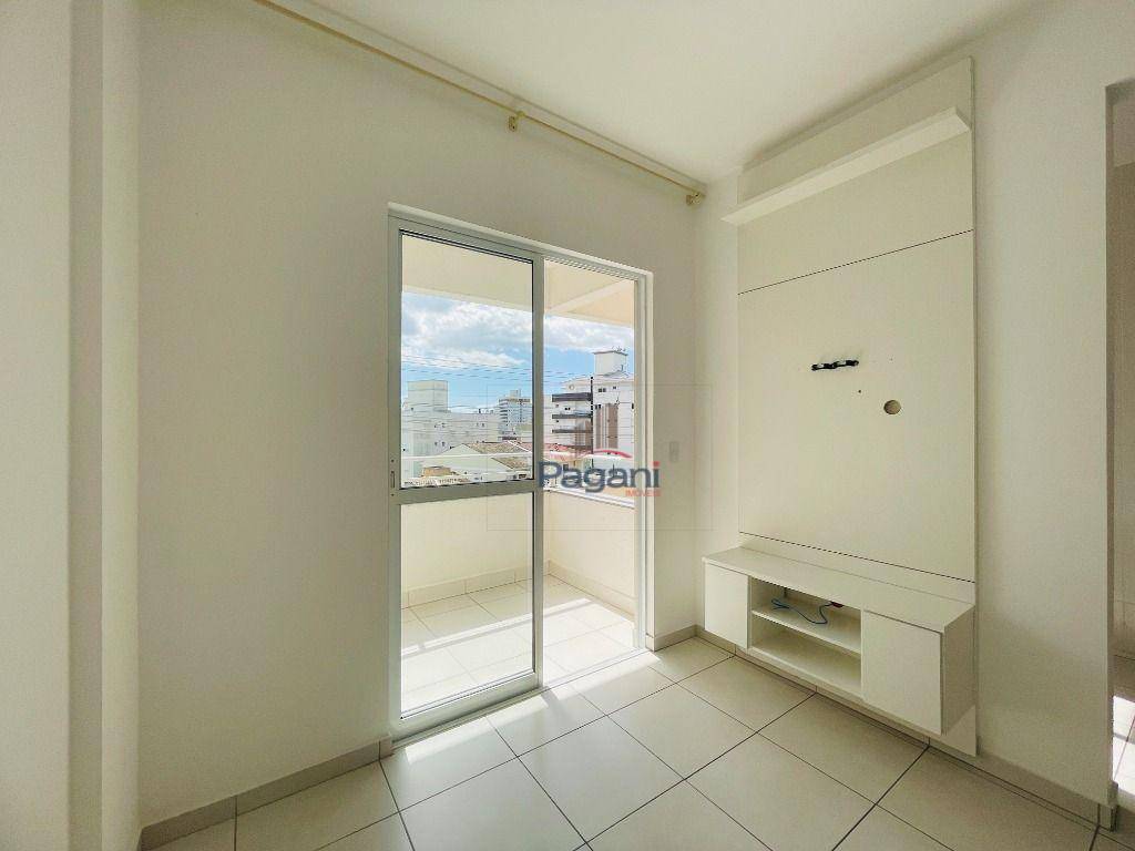 Apartamento para alugar com 2 quartos, 50m² - Foto 10