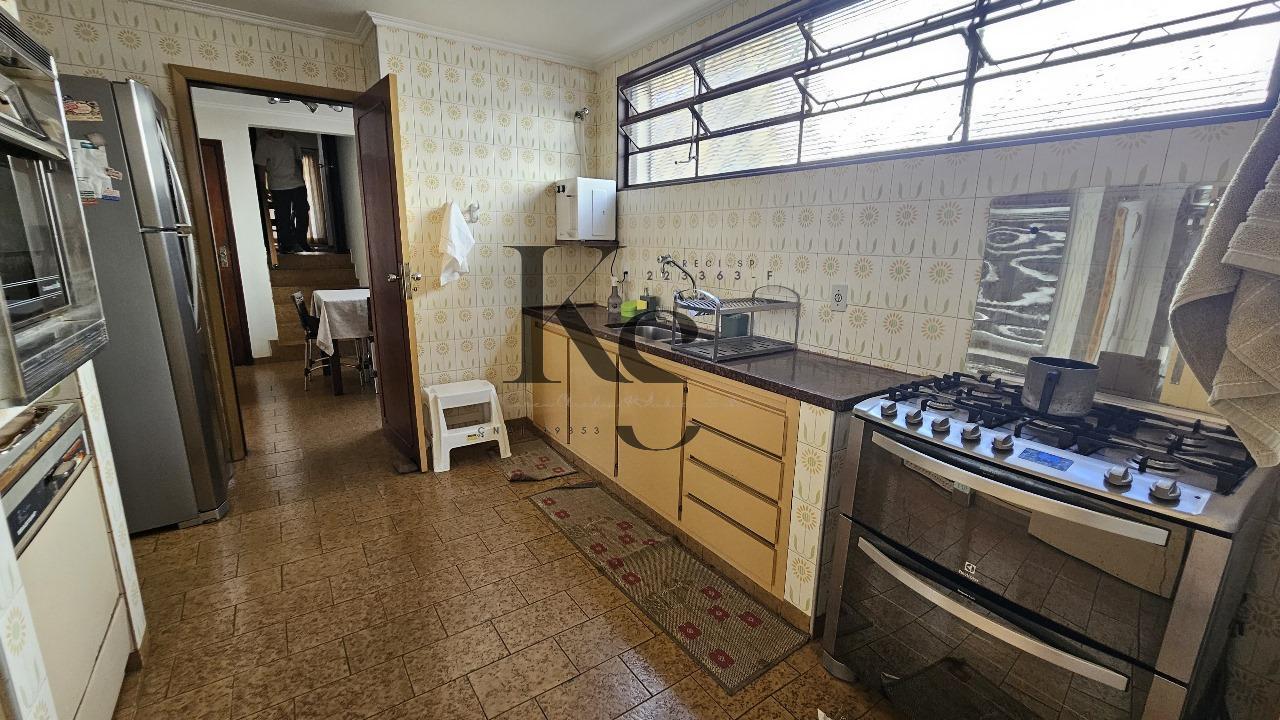 Casa à venda com 3 quartos, 420m² - Foto 10