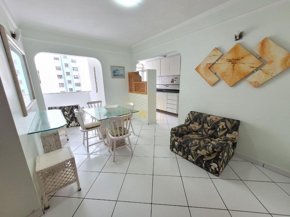 Apartamento à venda com 2 quartos, 70m² - Foto 1