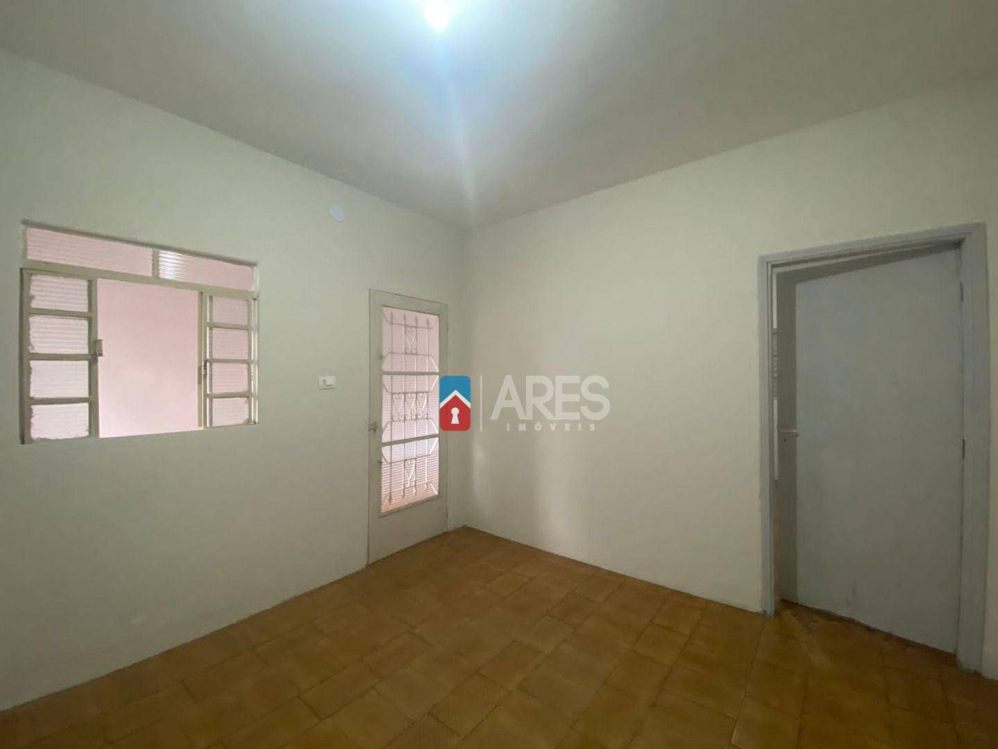 Casa à venda com 2 quartos, 88m² - Foto 17