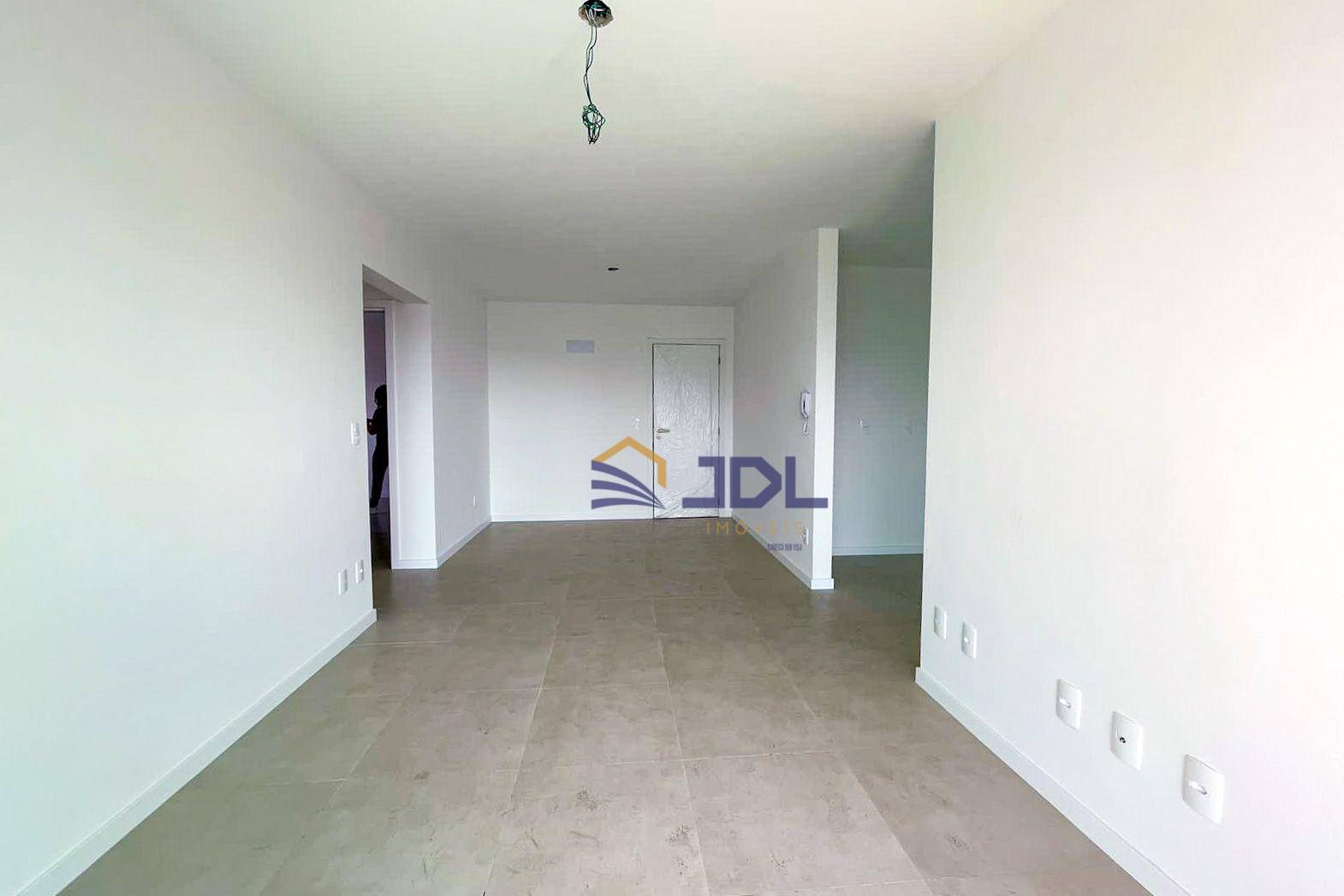 Apartamento à venda com 2 quartos, 85m² - Foto 25