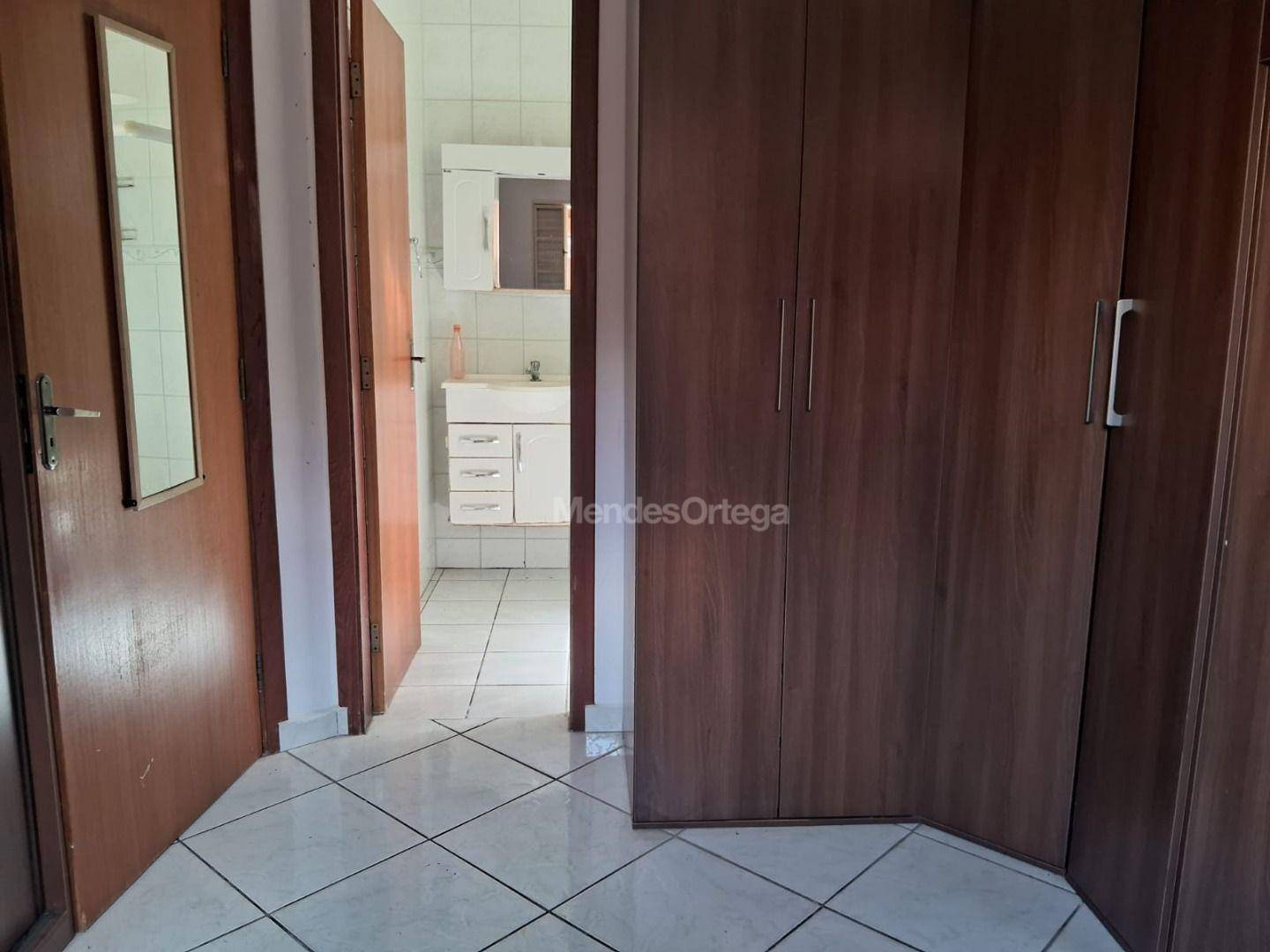 Casa à venda e aluguel com 3 quartos, 175m² - Foto 11