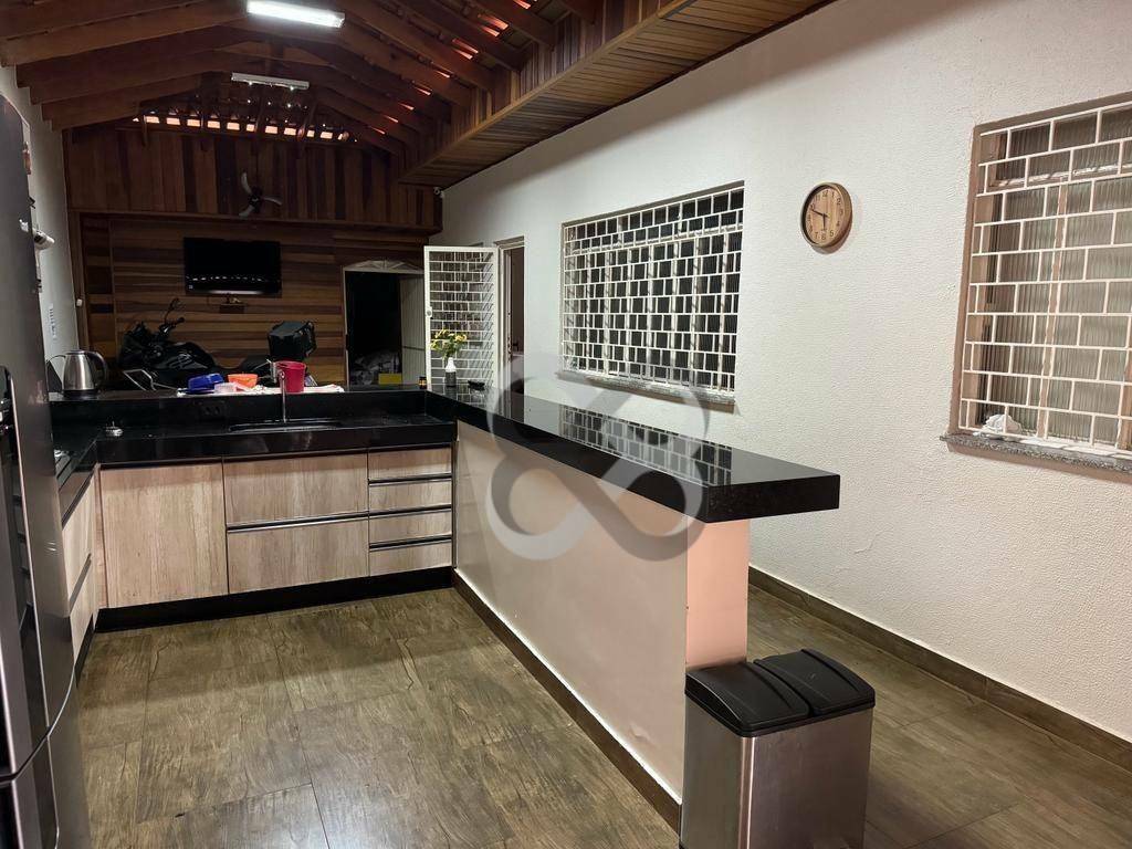 Casa, 3 quartos, 284 m² - Foto 13