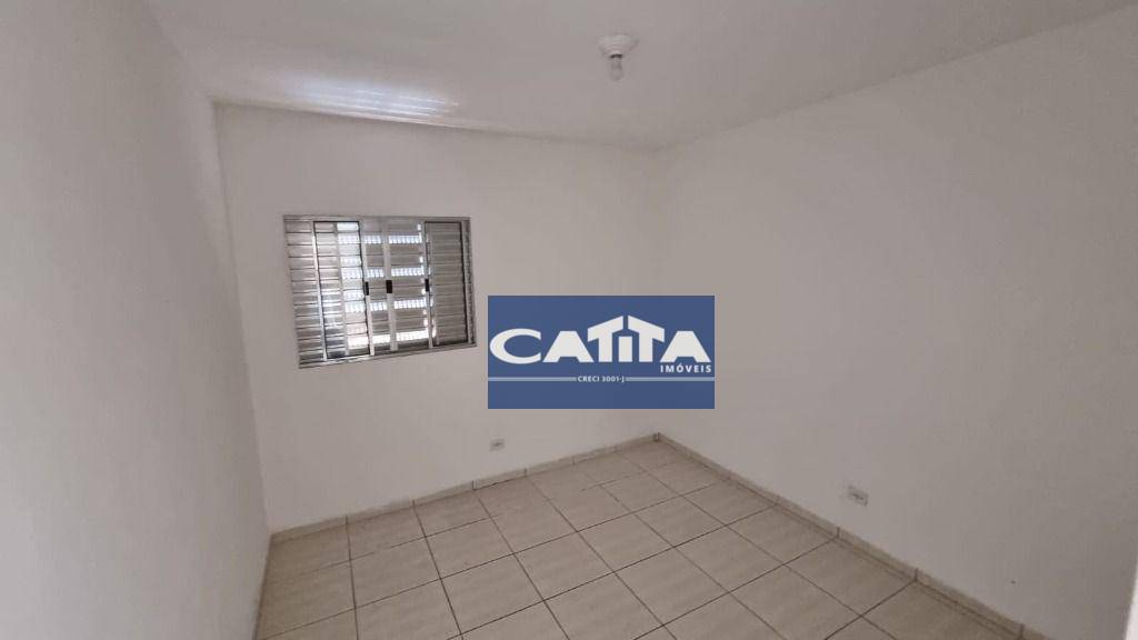 Casa para alugar com 1 quarto, 20m² - Foto 3