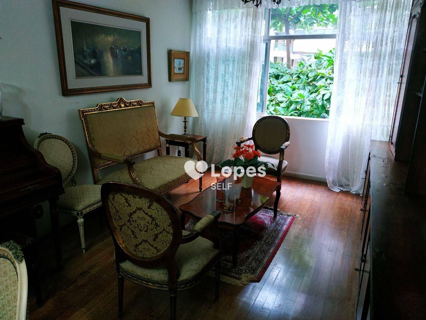 Apartamento à venda com 4 quartos, 150m² - Foto 3