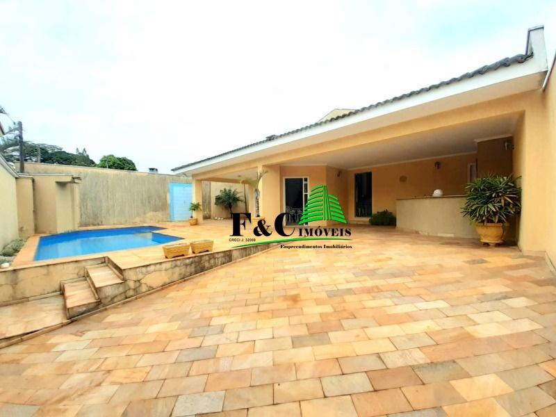 Casa de Condomínio à venda com 4 quartos, 579m² - Foto 2