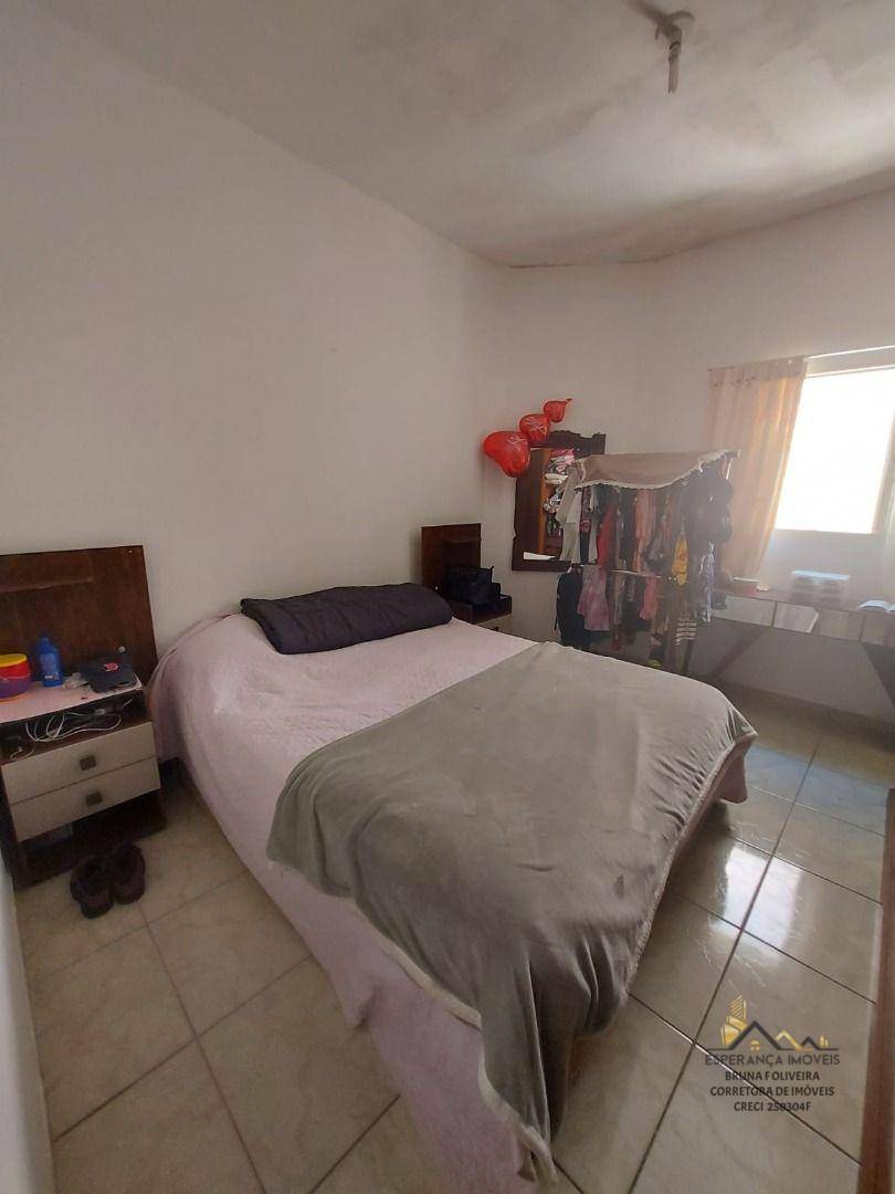 Sobrado à venda com 3 quartos, 160m² - Foto 2