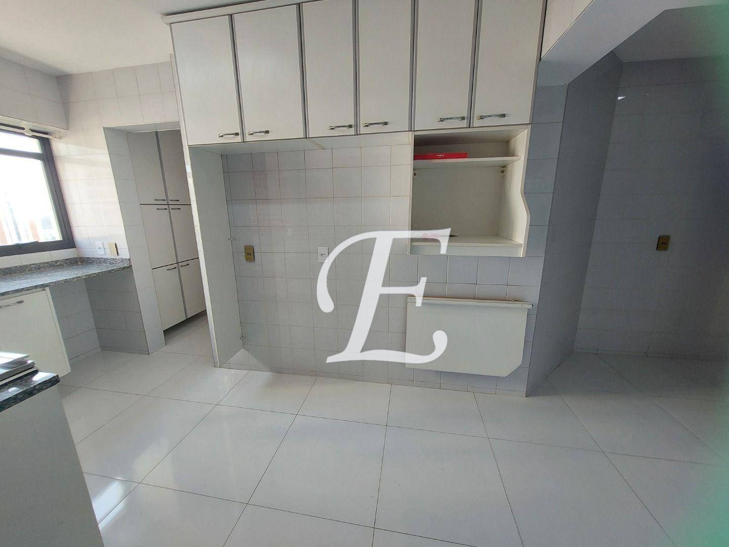 Apartamento para alugar com 3 quartos, 90m² - Foto 12