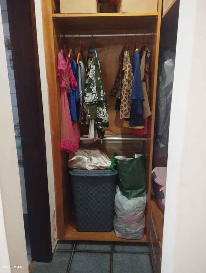 Casa à venda com 3 quartos, 313m² - Foto 25