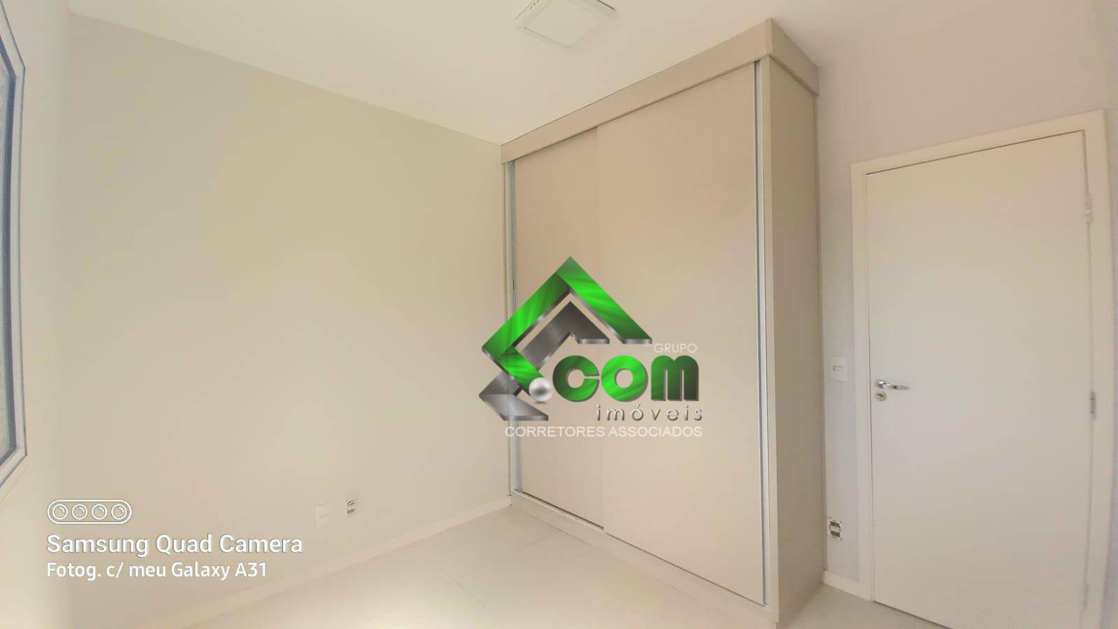 Apartamento para alugar com 3 quartos, 95m² - Foto 11