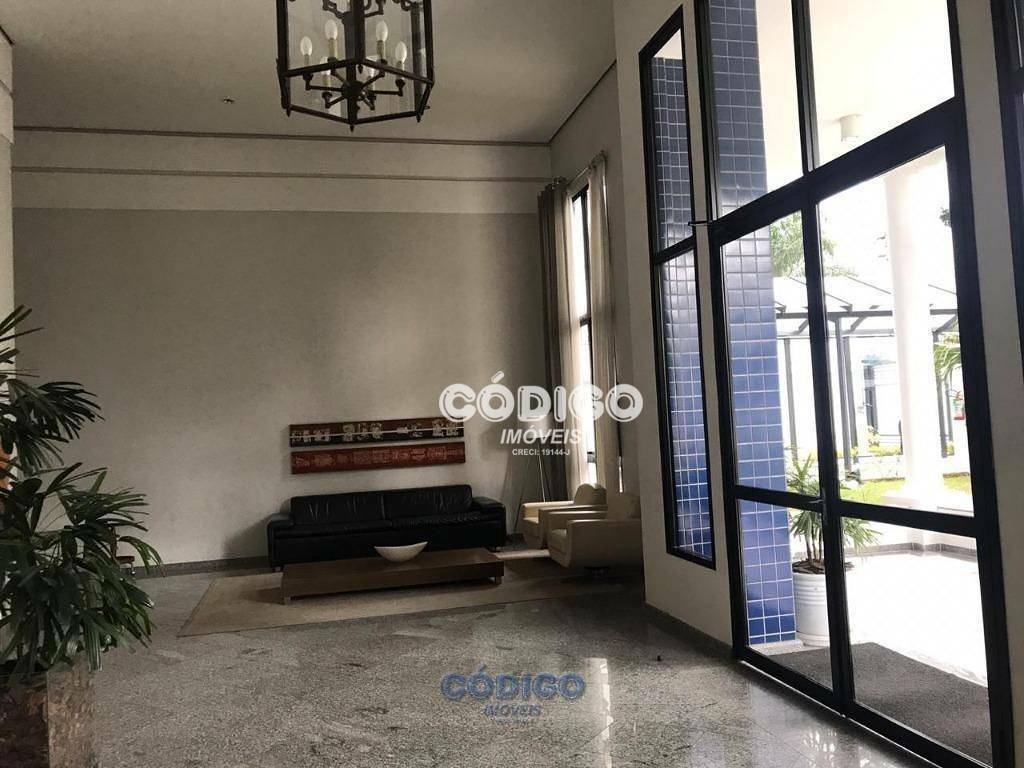 Apartamento à venda com 4 quartos, 180m² - Foto 1